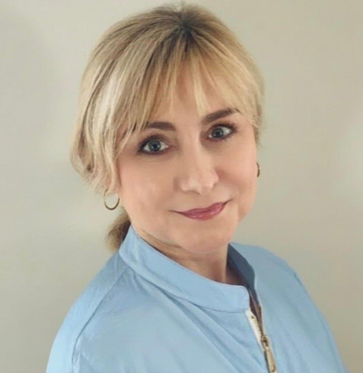 Simona neu – Kopie – Kopie